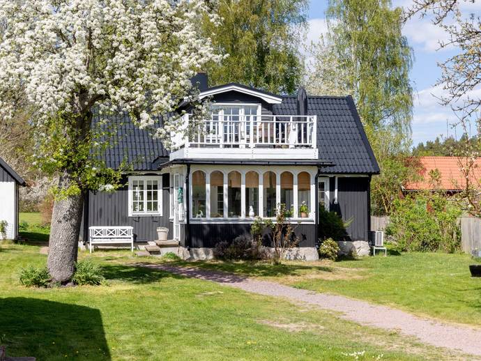 6 rok · 110 m² · Hedersrumsvägen 15