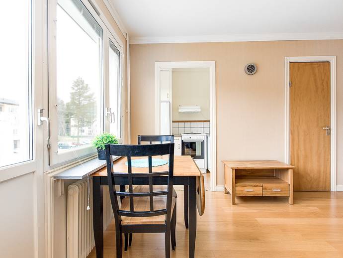 1 rok · 32 m² · Läkarvägen 5E