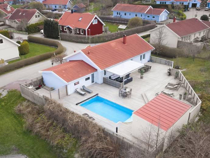 121 m² · Hamburgvägen 2