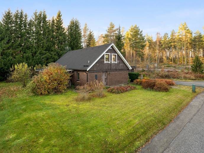 6 rok · 155 m² · Skalleråsvägen 2