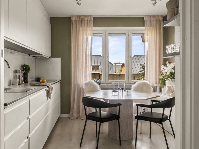2,5 rok · 64 m² · Grusåsgränd 164