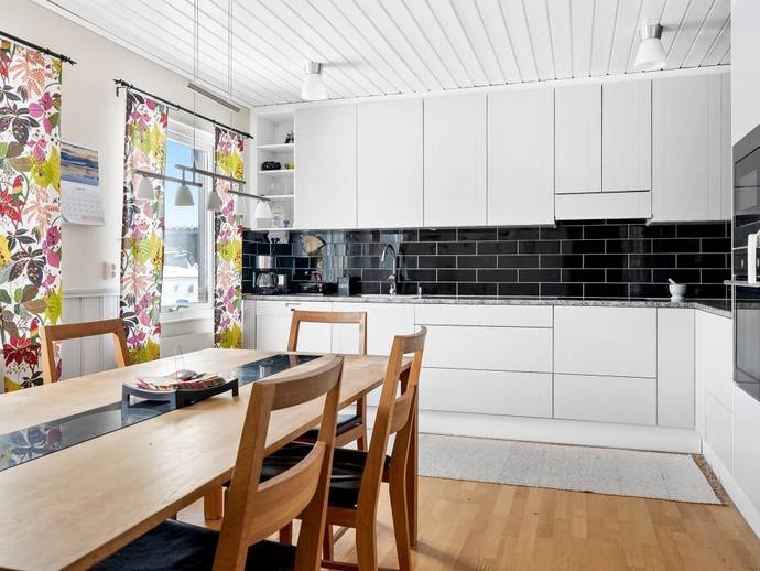 7 rok · 152 m² · Brunkullavägen 11