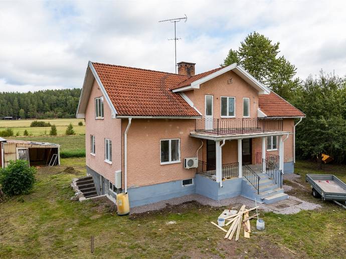 8 rok · 157 m² · Dalvägen 5