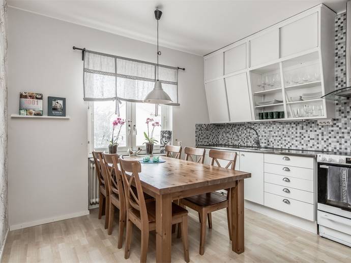 1 rok · 40,5 m² · Sveavägen 20