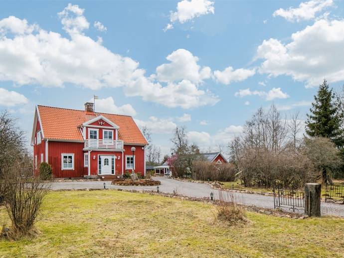 151 m² · Fivlered Björkvik