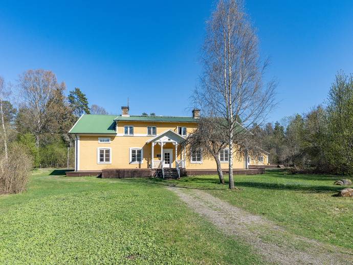 14 rok · 380 m² · Skolvägen 4