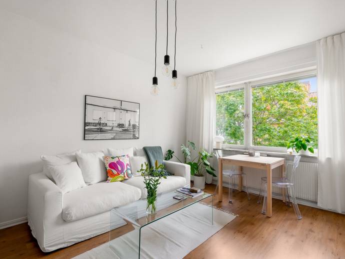 1 rok · 27 m² · Gjuteribacken 8C