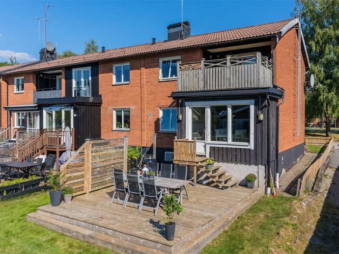 6 rok · 104 m² · Genvägen 1A
