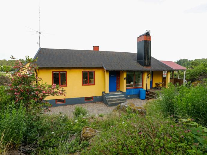 6 rok · 129 m² · Långa vägen 37