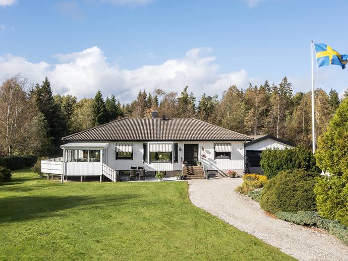 6 rok · 146 m² · Listaskogen 421