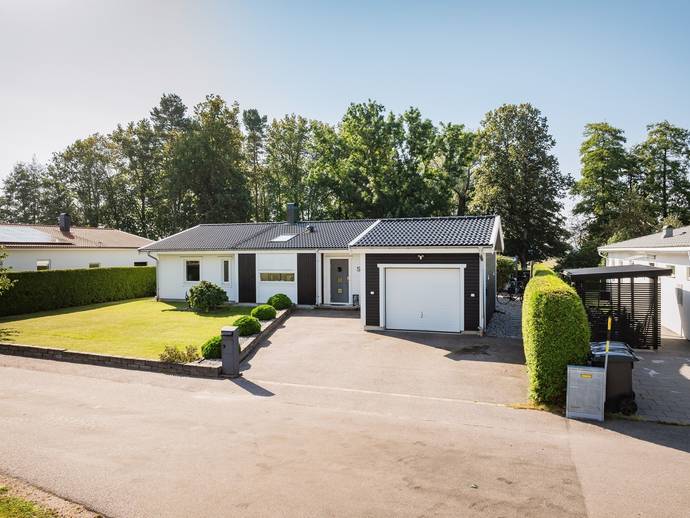 6 rok · 138 m² · Tegelvägen 6