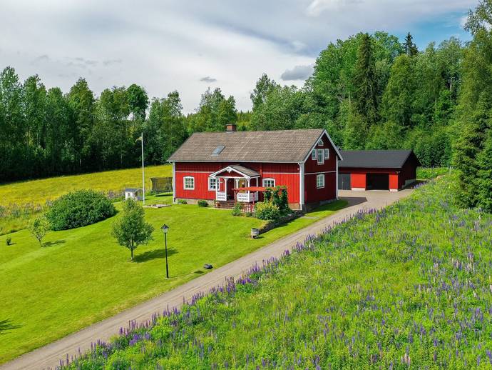 6 rok · 250 m² · Hälserud 28