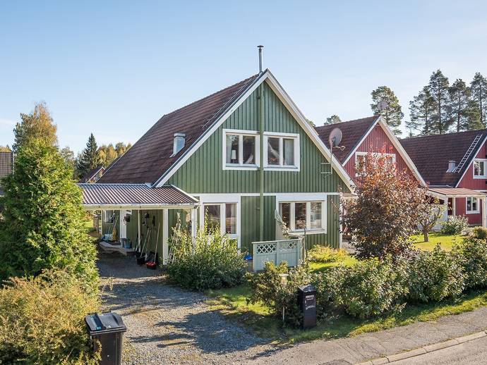 6 rok · 140 m² · Bivackvägen 9