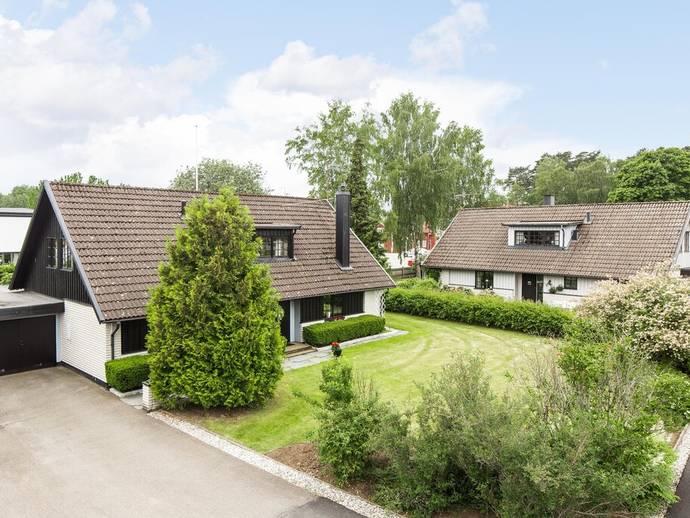 5 rok · 145 m² · Tolsvägen 6