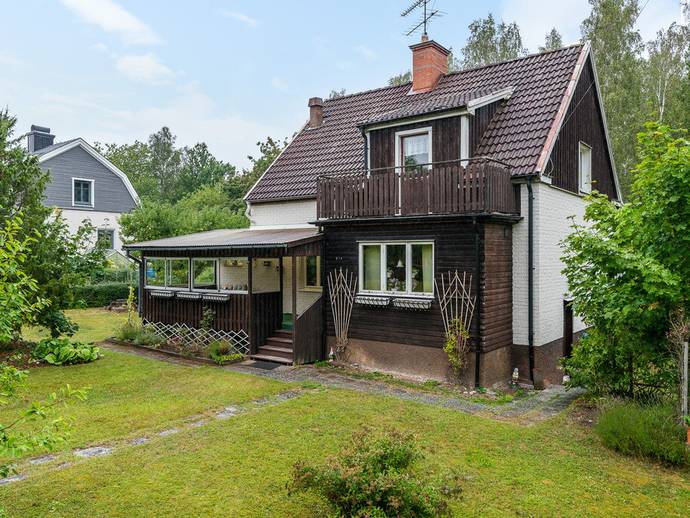 5 rok · 120 m² · Brunneby 219