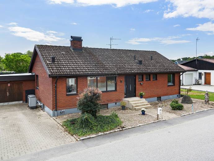 4 rok · 103 m² · Skogsvägen 18