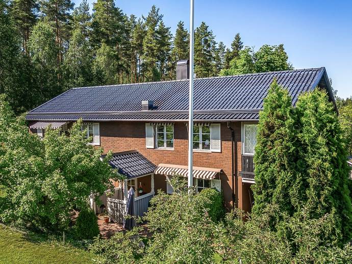 6 rok · 171 m² · Vändrostvägen 31