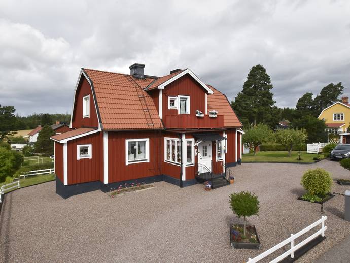 7 rok · 154 m² · Prästbacksvägen 7