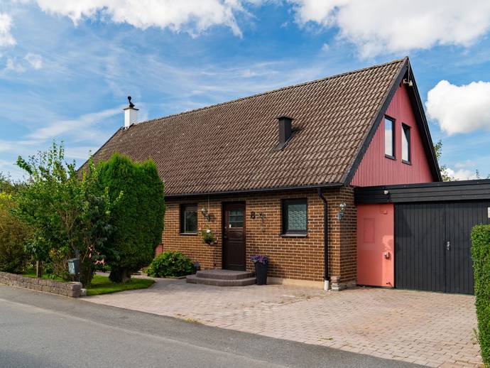 6 rok · 155 m² · Tulpanvägen 8