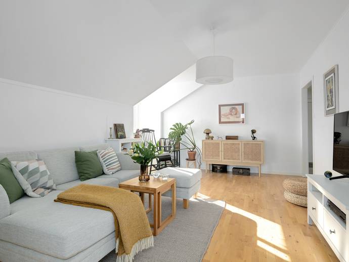 2 rok · 60 m² · Nipvägen 3