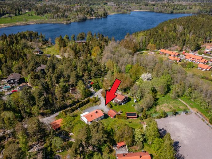 7 rok · 110 m² · LOSJÖVÄGEN 8