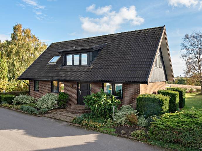 6 rok · 157 m² · Viltstigen 9