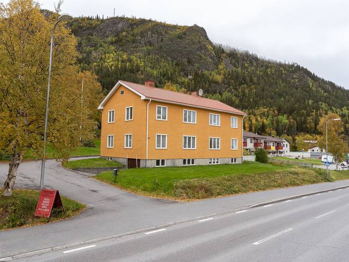 10 rok · Rörosvägen 42A