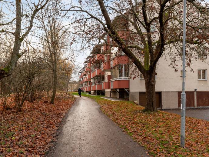 2 rok · 56 m² · Gulmårastigen 4B