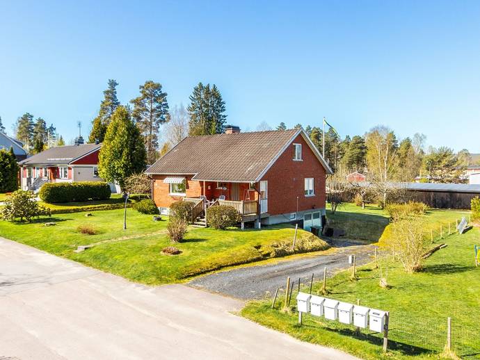 5 rok · 111 m² · Ringvägen 8