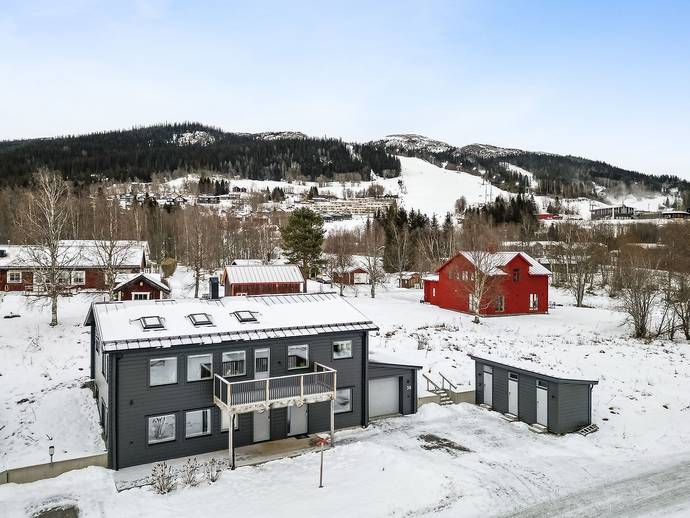 9 rok · 210 m² · Tullvägen 38