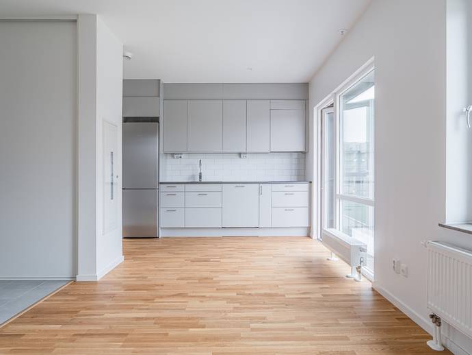 1 rok · 33 m² · Brunnshögsgatan 43