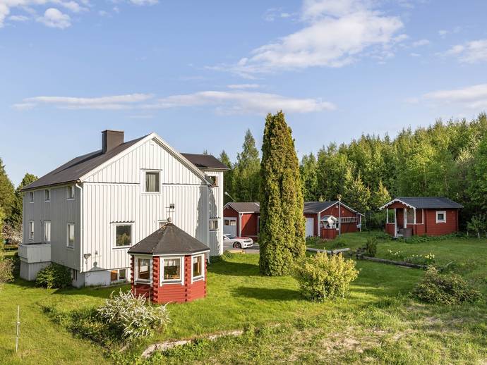 6 rok · 145 m² · Lägdom södra 151