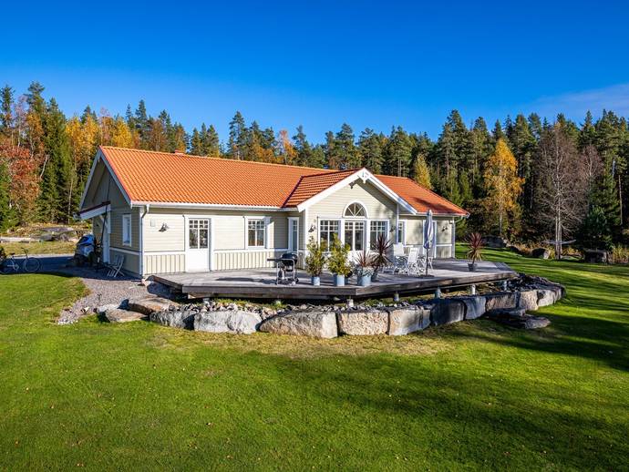5 rok · 146 m² · Västra Hungvik Rönnbärsbacken 1