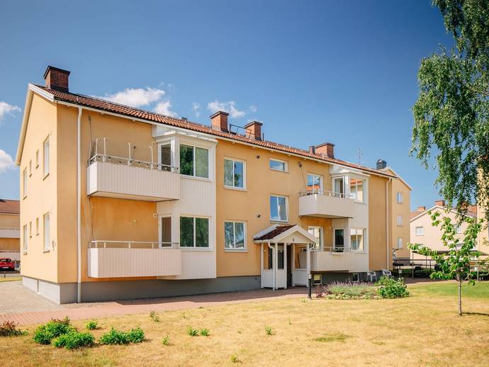 2 rok · 46,6 m² · Rotegatan 8