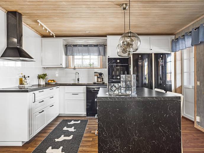 7 rok · 147 m² · Borglindsvägen 8