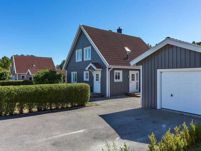 4 rok · 125 m² · Reveljvägen 4