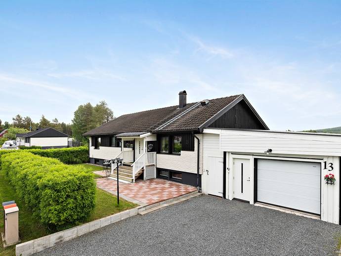 4 rok · 117 m² · Fätågsvägen 13