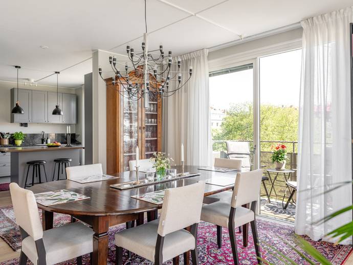 3 rok · 105,5 m² · Medborgarplatsen 11