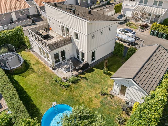 5 rok · 151 m² · Gösta Frohms väg 14