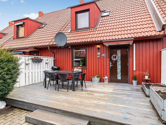 4 rok · 99 m² · Fogdegårdsvägen 19