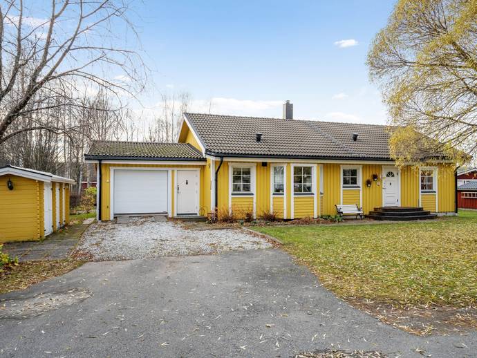 4 rok · 136 m² · Travvägen 53