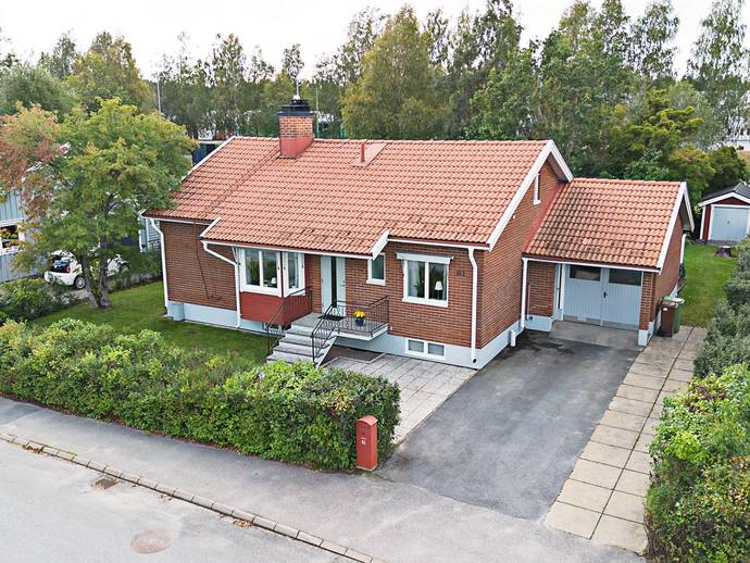 6 rok · 97 m² · Ringvägen 81