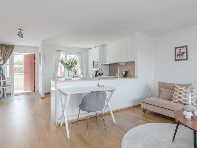 2 rok · 56,3 m² · Zetterlunds väg 123B
