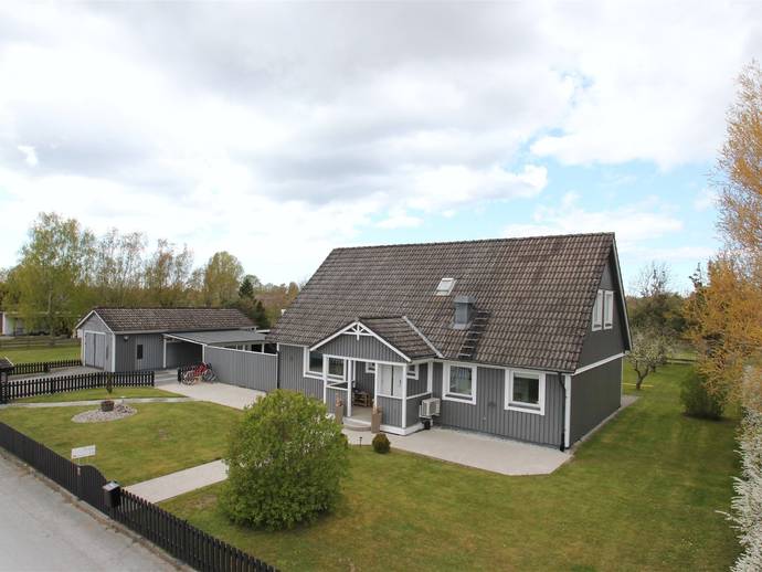 7 rok · 145 m² · Loggarvevägen 9