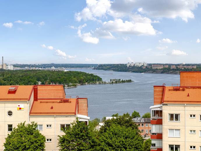 3 rok · 90 m² · Fyrspannsvägen 66