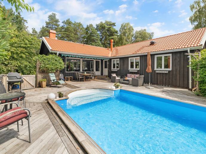 7 rok · 122 m² · Lovisedalshöjden 16