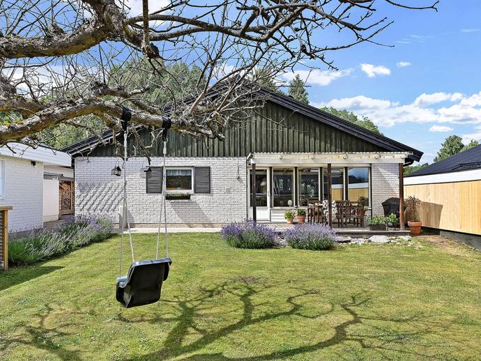 4 rok · 116 m² · Slånbärsvägen 4