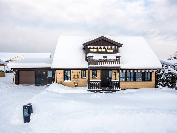 5 rok · 164 m² · Ängsvägen 45