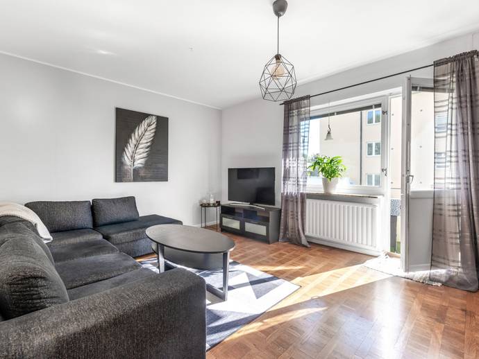 2 rok · 64 m² · Karmstolsvägen 9