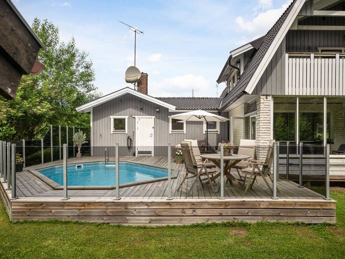 6 rok · 175 m² · Jupitervägen 6